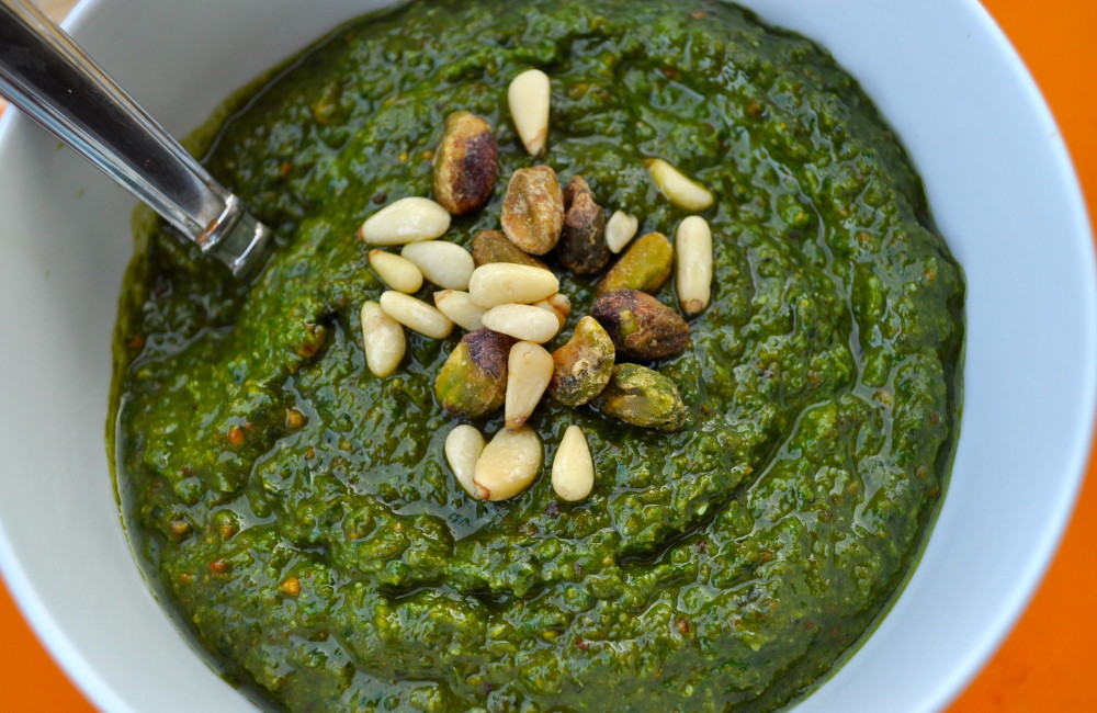 Psssh pesto is easy! Homemade pesto in less than 10 minutes.